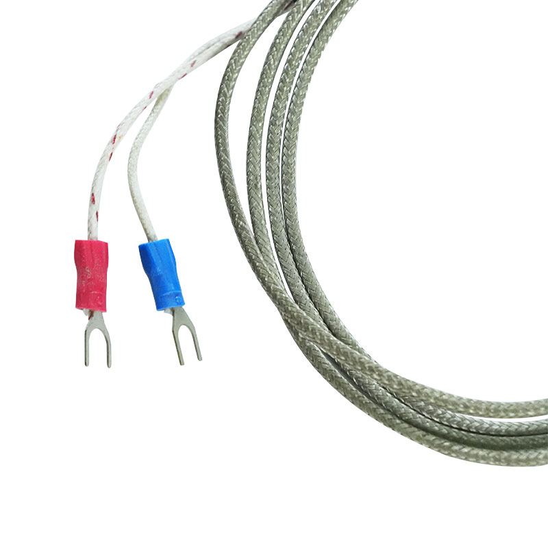Small type thermocouple