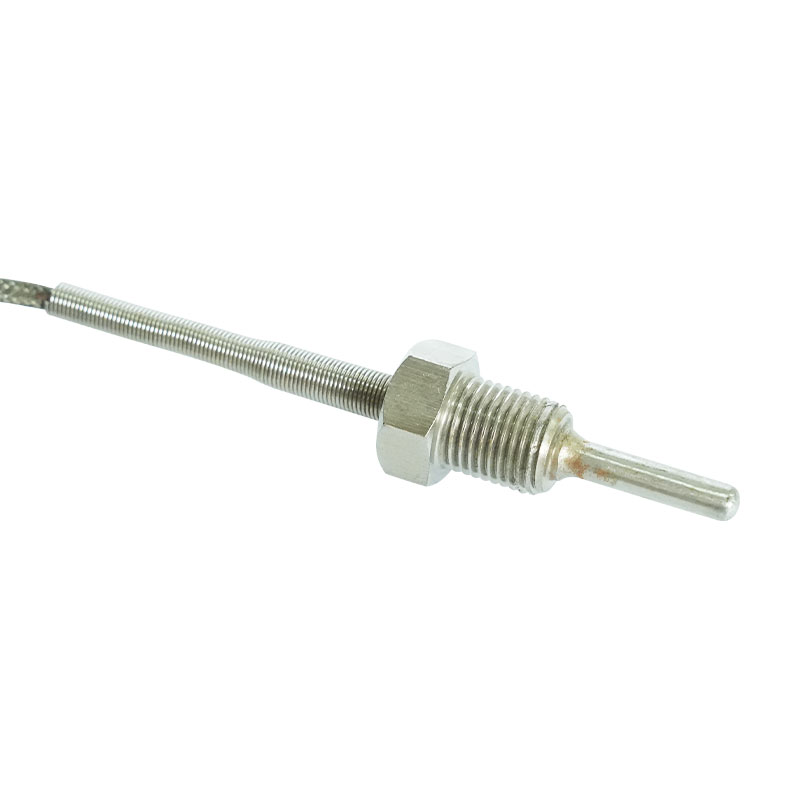 Small type thermocouple